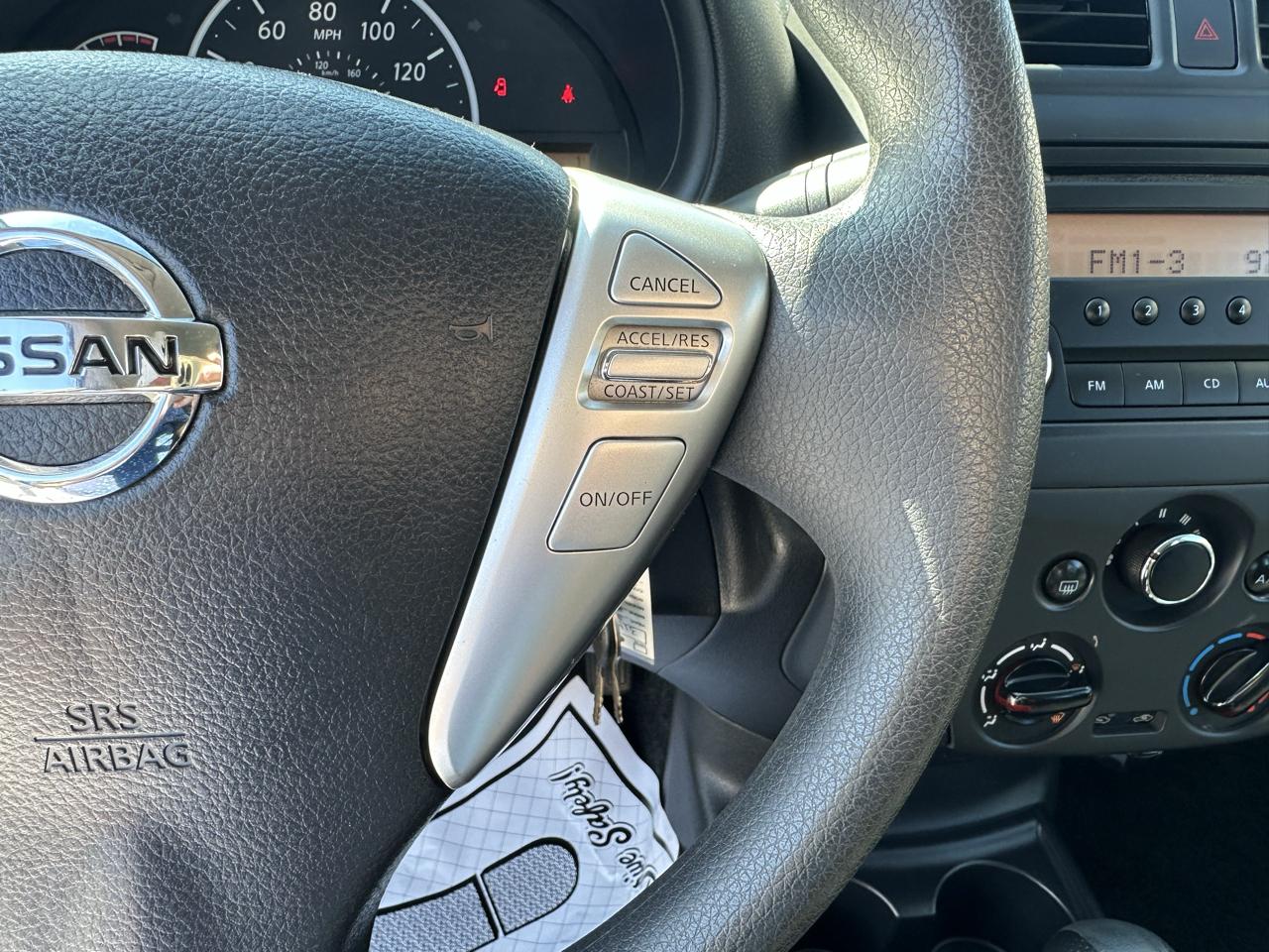 Nissan Versa 4dr Sdn CVT 1.6 S Plus 2016