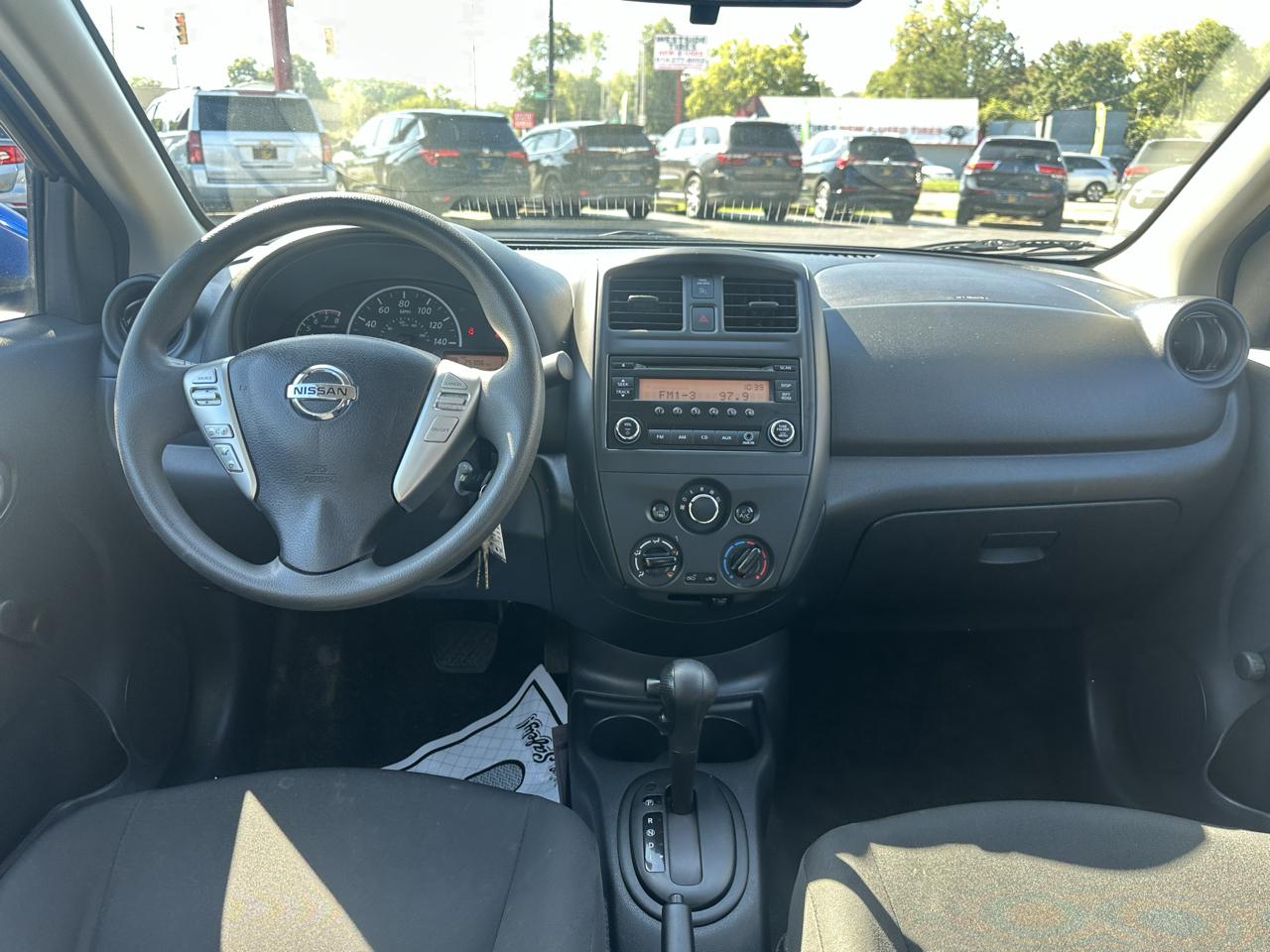 Nissan Versa 4dr Sdn CVT 1.6 S Plus 2016
