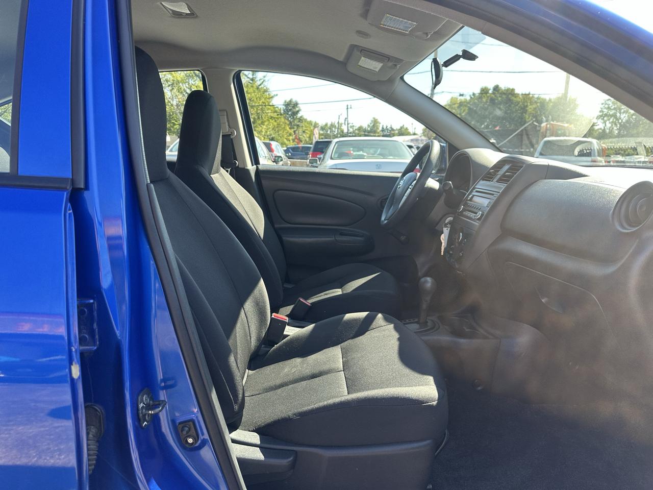 Nissan Versa 4dr Sdn CVT 1.6 S Plus 2016