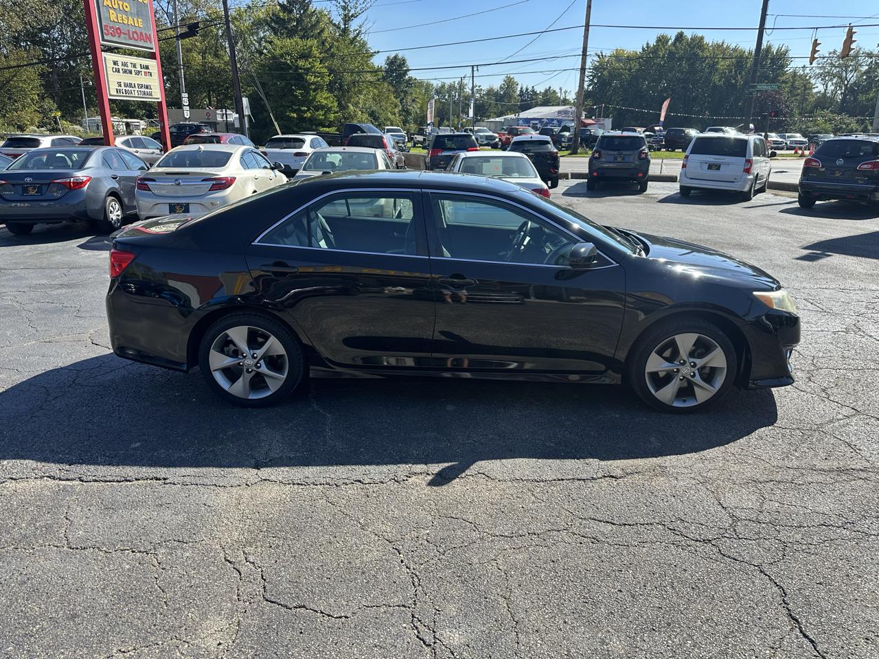 Toyota Camry 2014.5 4dr Sdn I4 Auto SE Sport (Natl) 2014