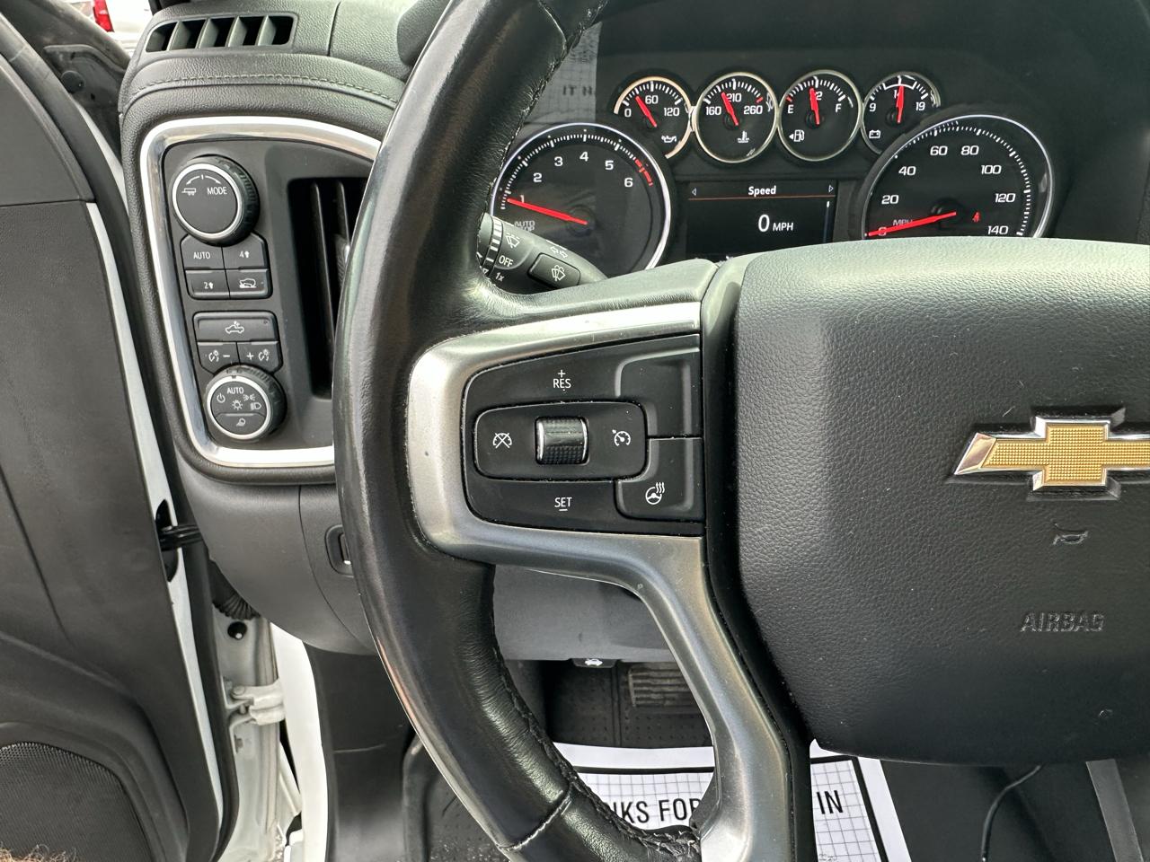 Chevrolet Silverado 1500 4WD Crew Cab 147" LT 2020