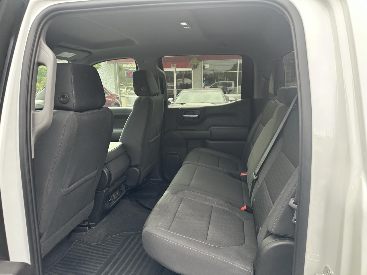 Chevrolet Silverado 1500 4WD Crew Cab 147" LT 2020