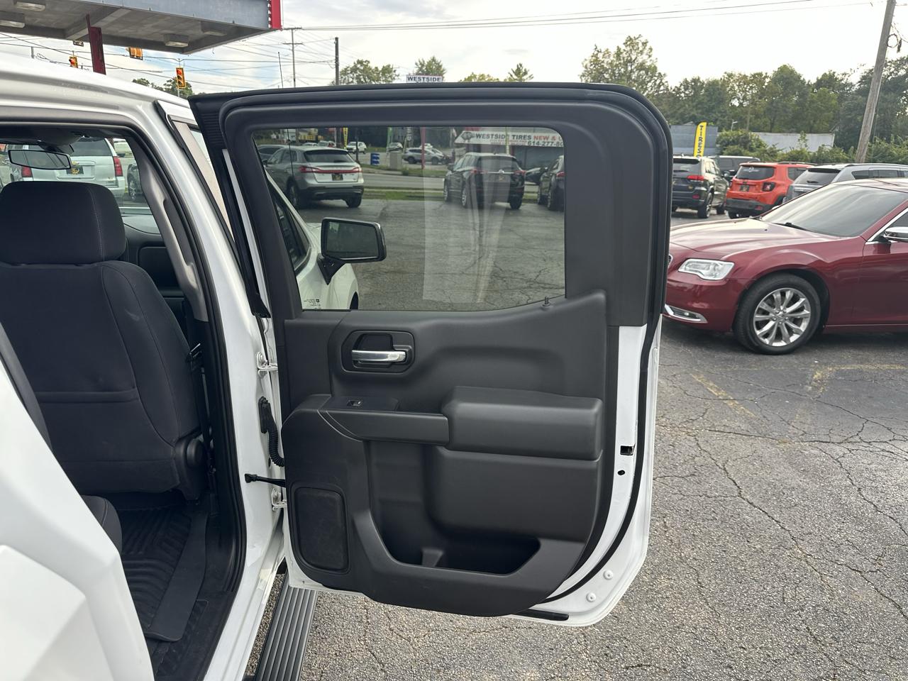 Chevrolet Silverado 1500 4WD Crew Cab 147" LT 2020