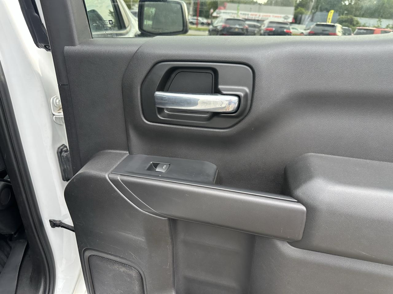 Chevrolet Silverado 1500 4WD Crew Cab 147" LT 2020