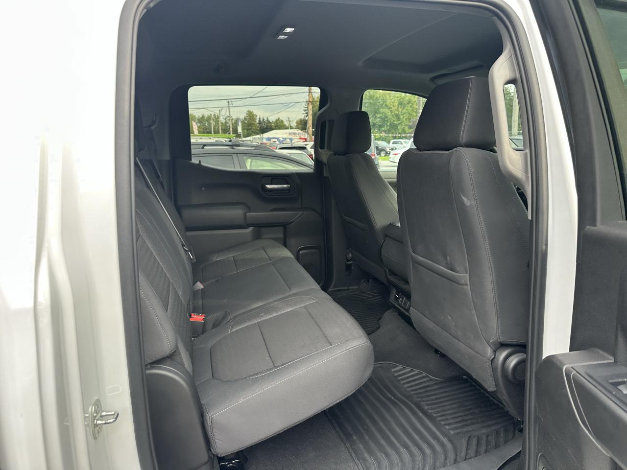 Chevrolet Silverado 1500 4WD Crew Cab 147" LT 2020