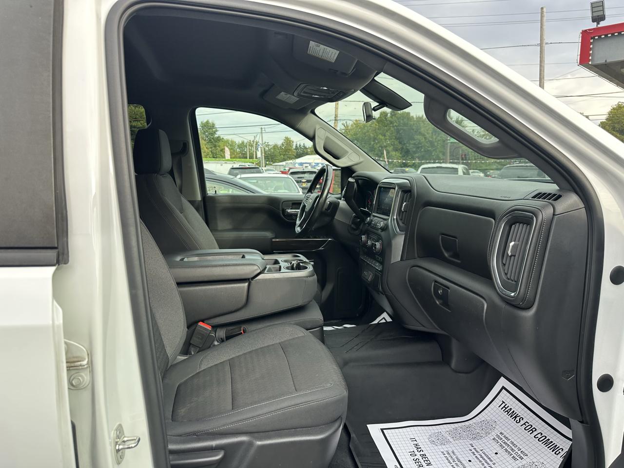 Chevrolet Silverado 1500 4WD Crew Cab 147" LT 2020