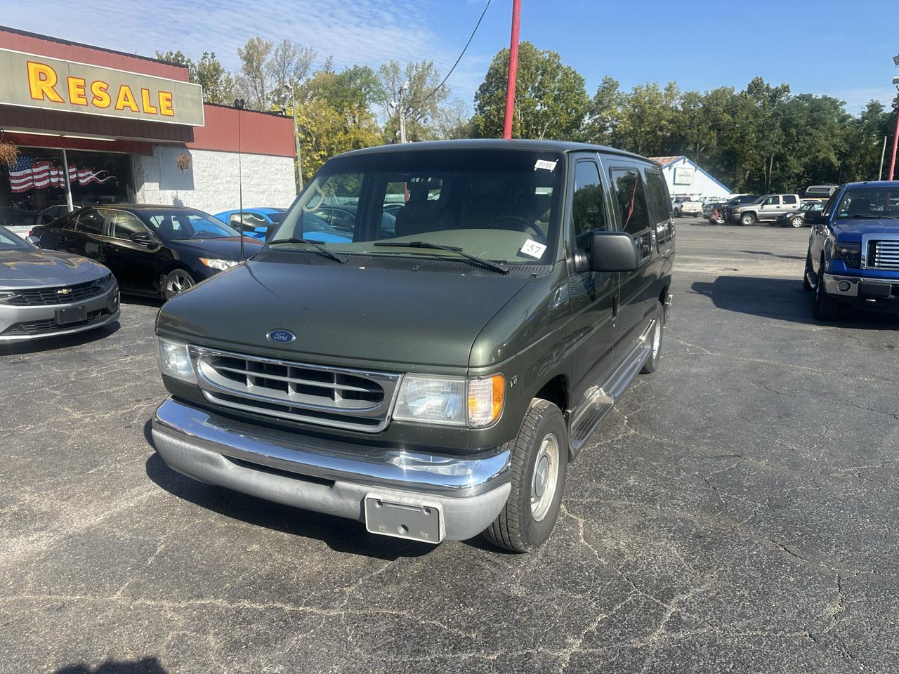 Ford Econoline Cargo Van E-150 2002