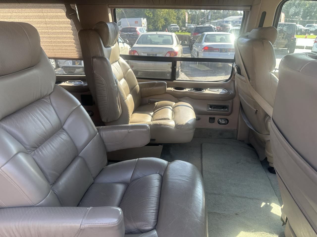 Ford Econoline Cargo Van E-150 2002