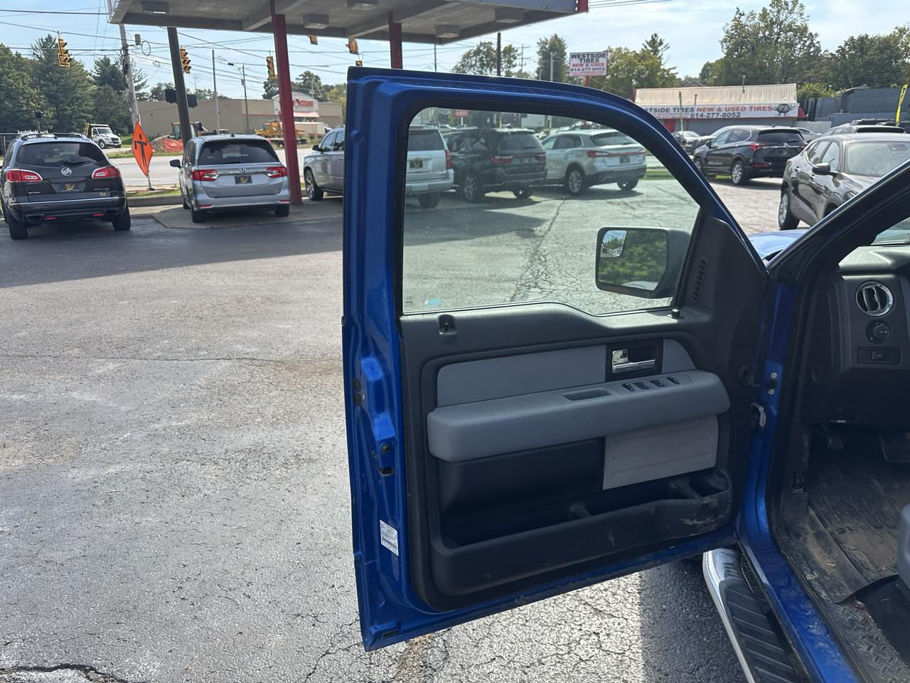 Ford F-150 4WD SuperCab 145" Lariat 2012