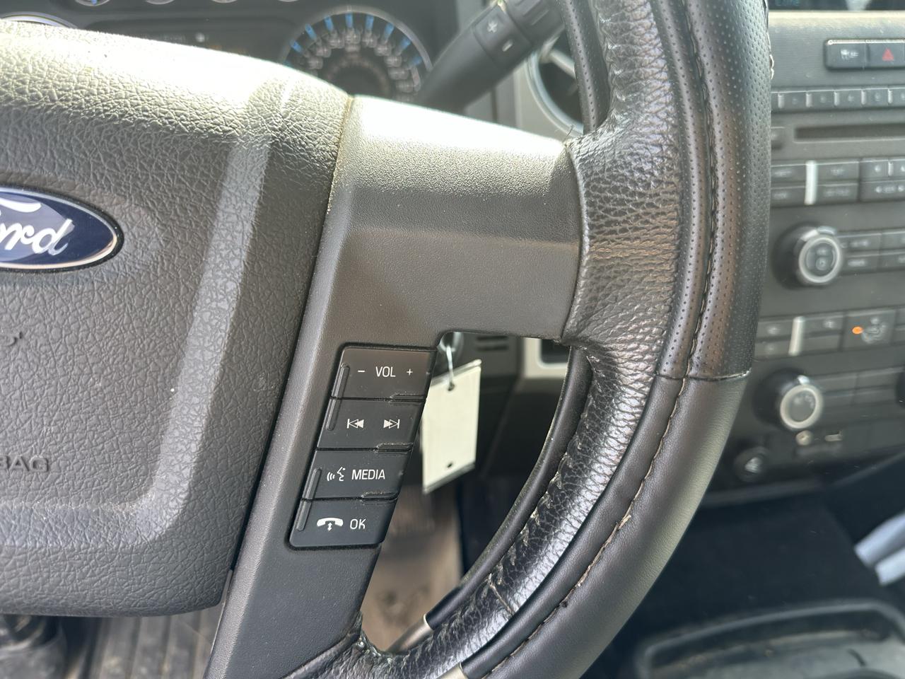 Ford F-150 4WD SuperCab 145" Lariat 2012