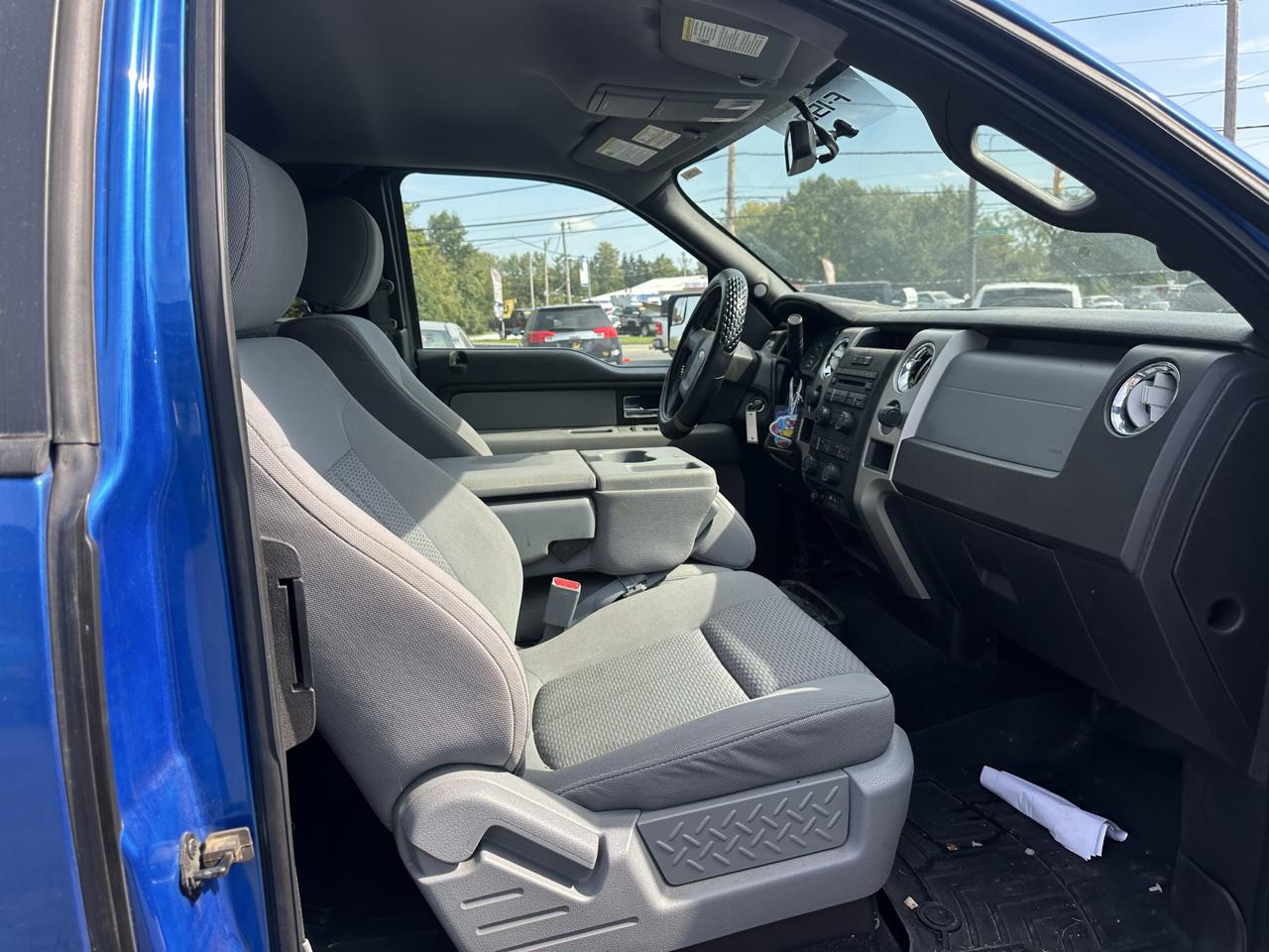 Ford F-150 4WD SuperCab 145" Lariat 2012
