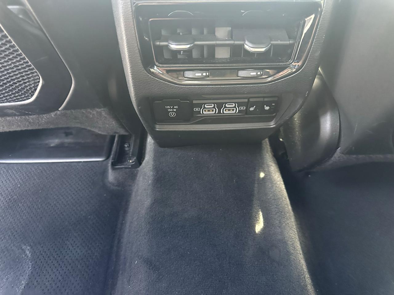 Jeep Grand Cherokee Limited 4x4 2023