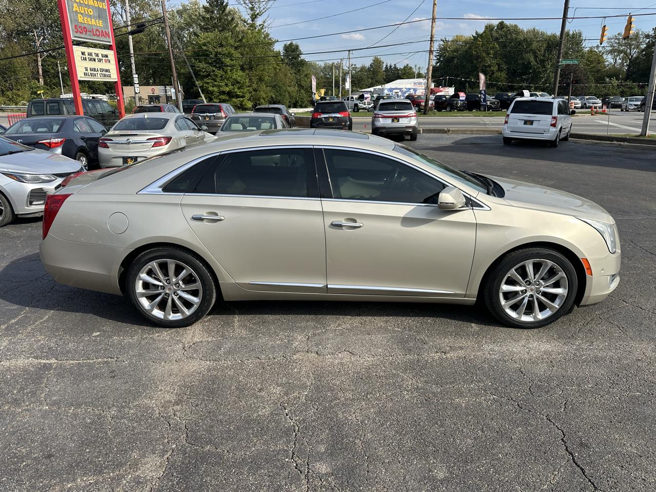 Cadillac XTS 4dr Sdn Luxury FWD 2014