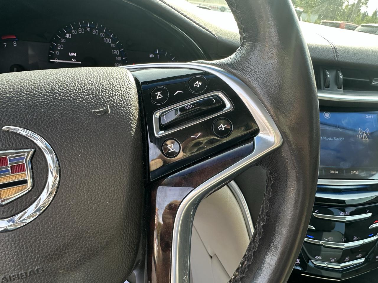 Cadillac XTS 4dr Sdn Luxury FWD 2014