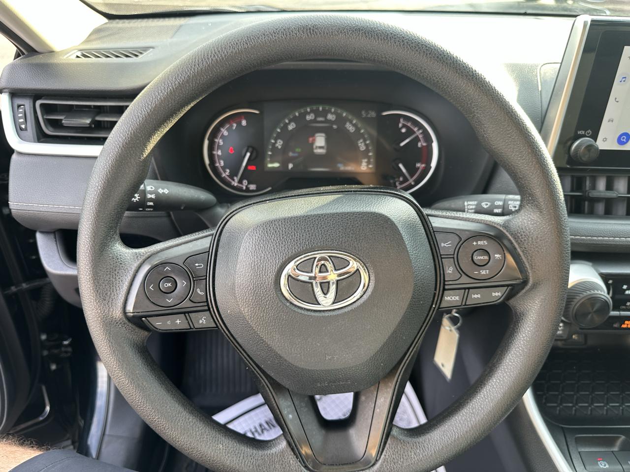 Toyota RAV4 LE AWD (Natl) 2025