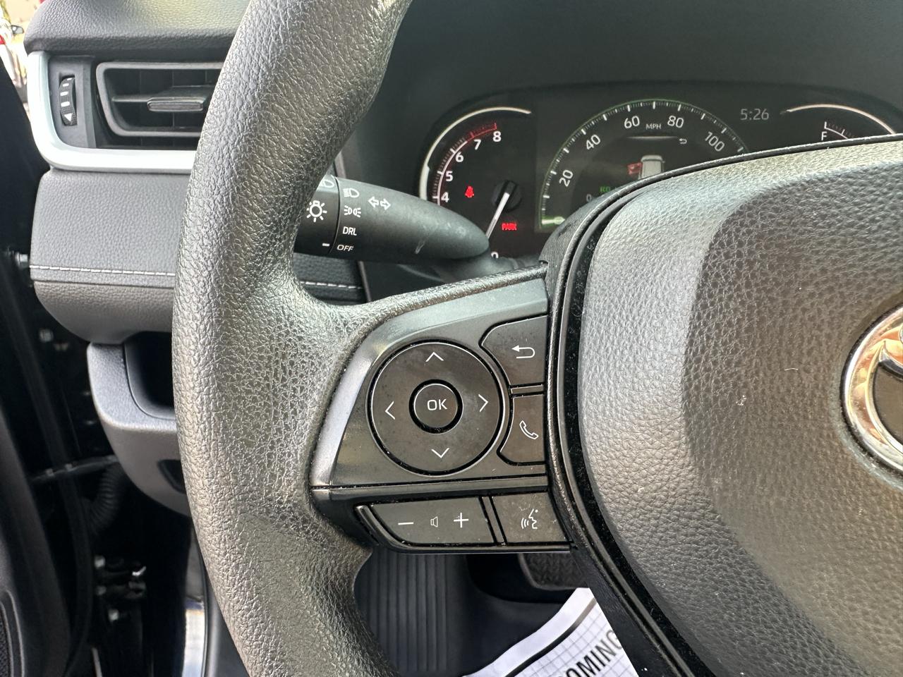 Toyota RAV4 LE AWD (Natl) 2025