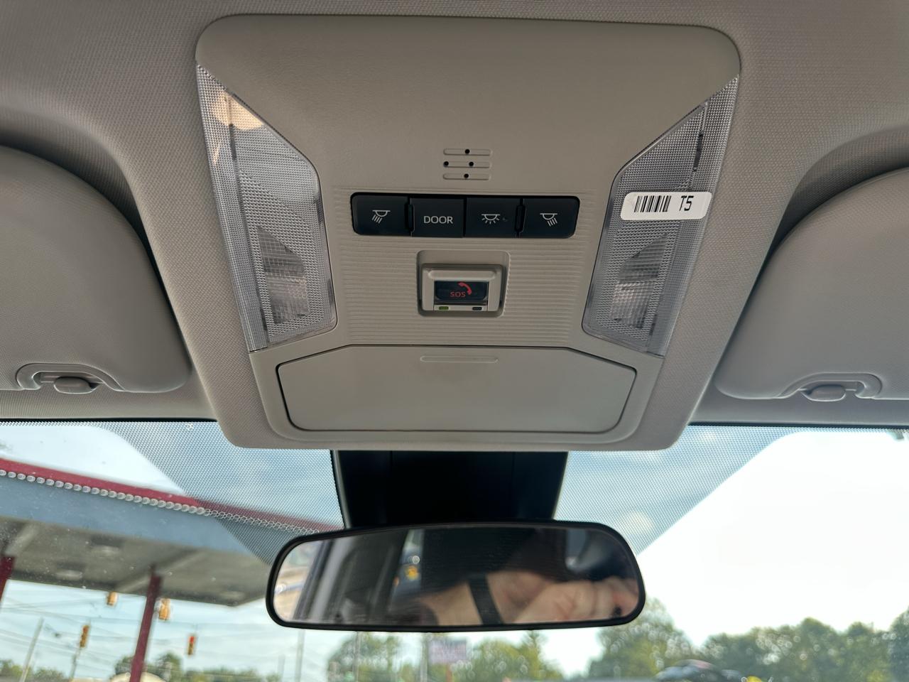Toyota RAV4 LE AWD (Natl) 2025