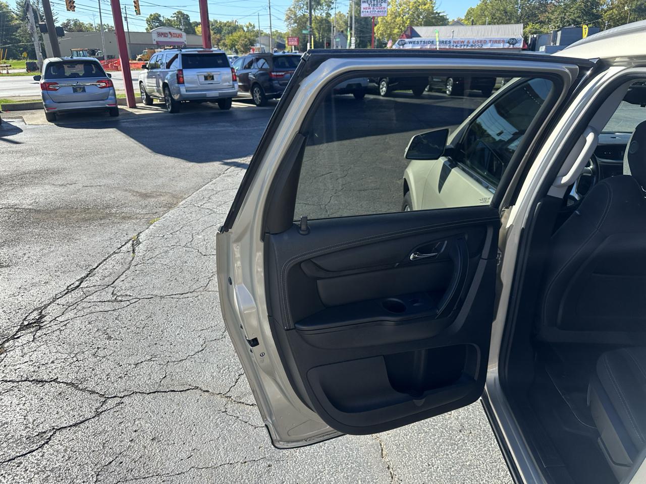Chevrolet Traverse AWD 4dr LT w/1LT 2016