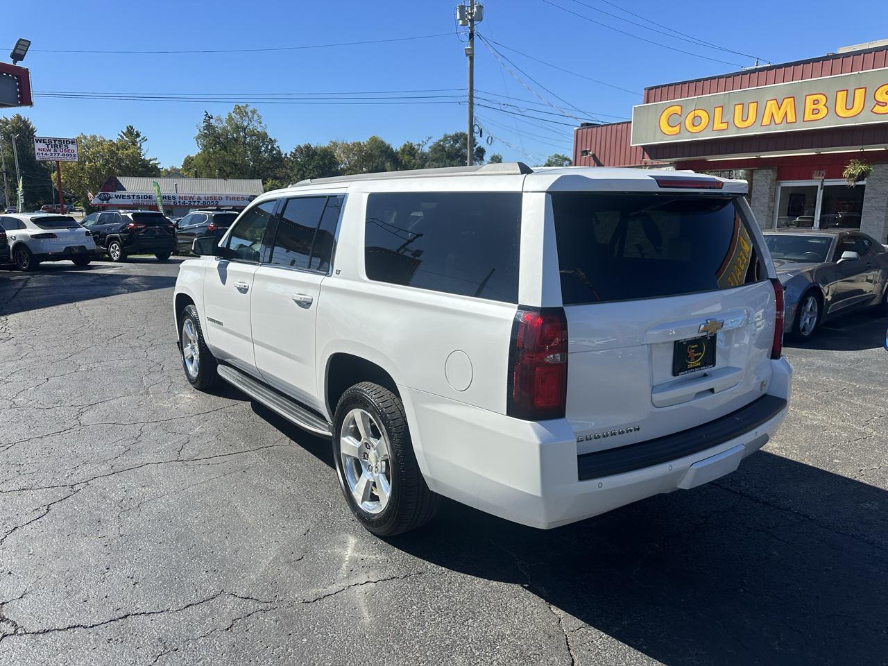 Chevrolet Suburban 4WD 4dr LT 2020