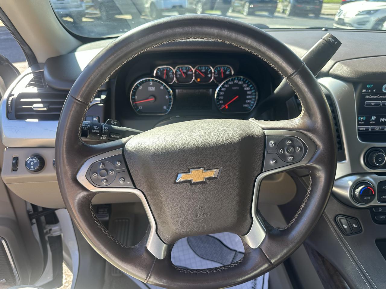 Chevrolet Suburban 4WD 4dr LT 2020