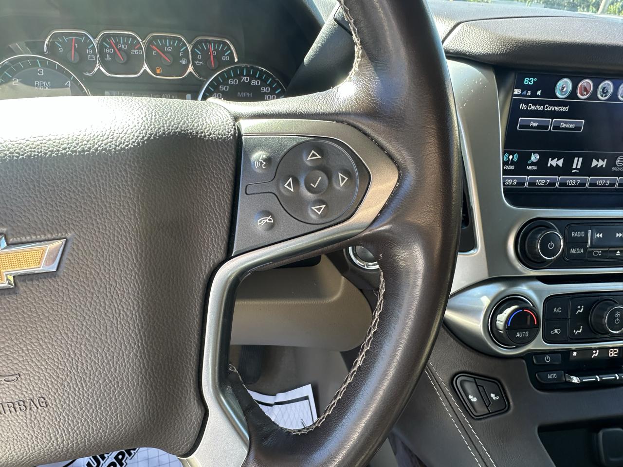 Chevrolet Suburban 4WD 4dr LT 2020