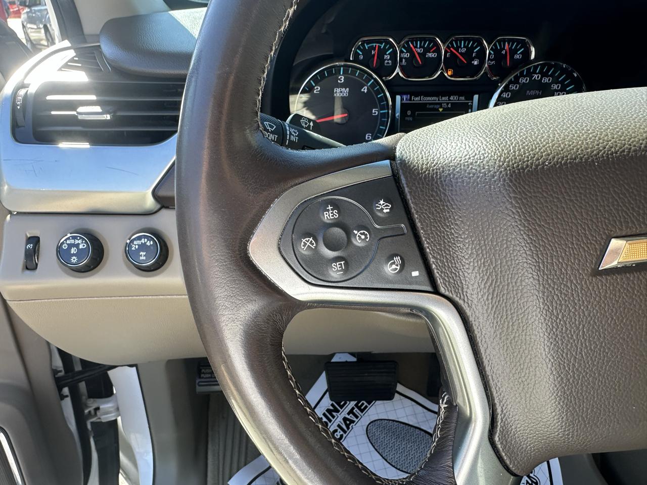 Chevrolet Suburban 4WD 4dr LT 2020