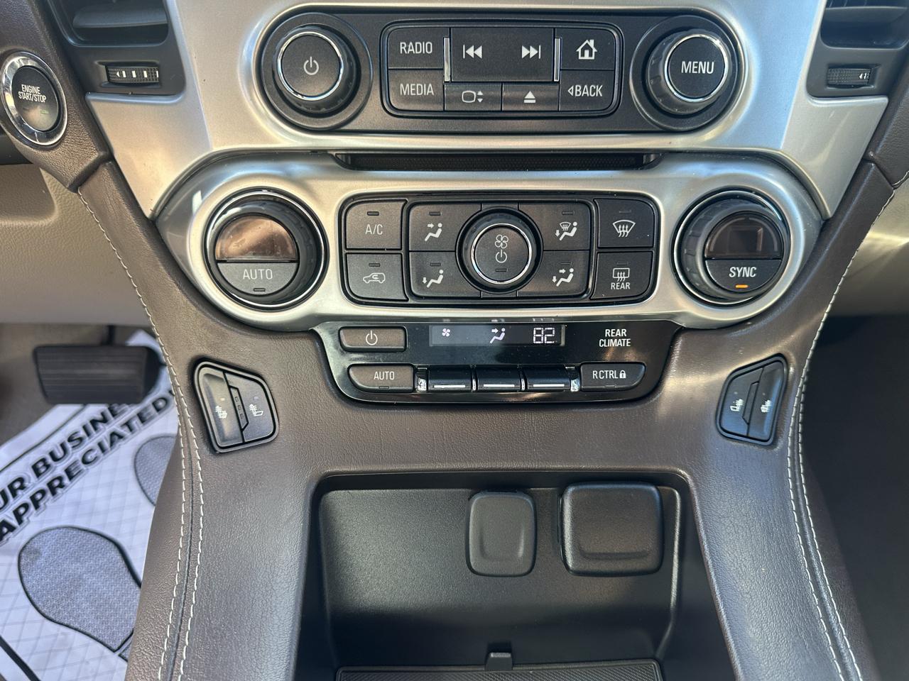 Chevrolet Suburban 4WD 4dr LT 2020