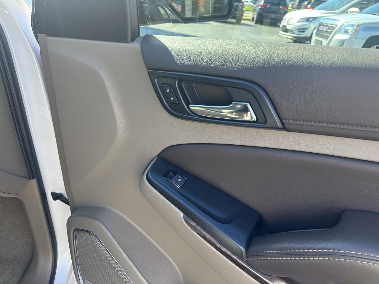 Chevrolet Suburban 4WD 4dr LT 2020