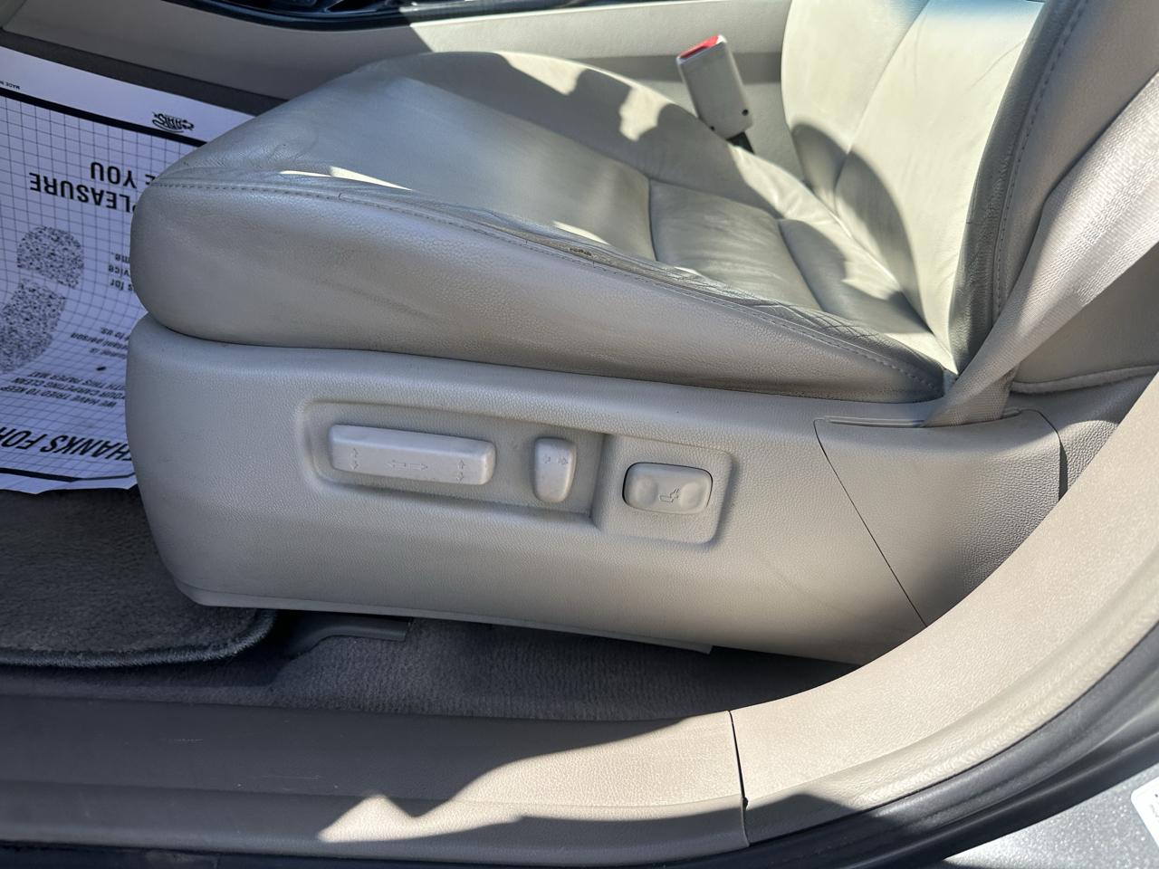 Acura MDX photo 13