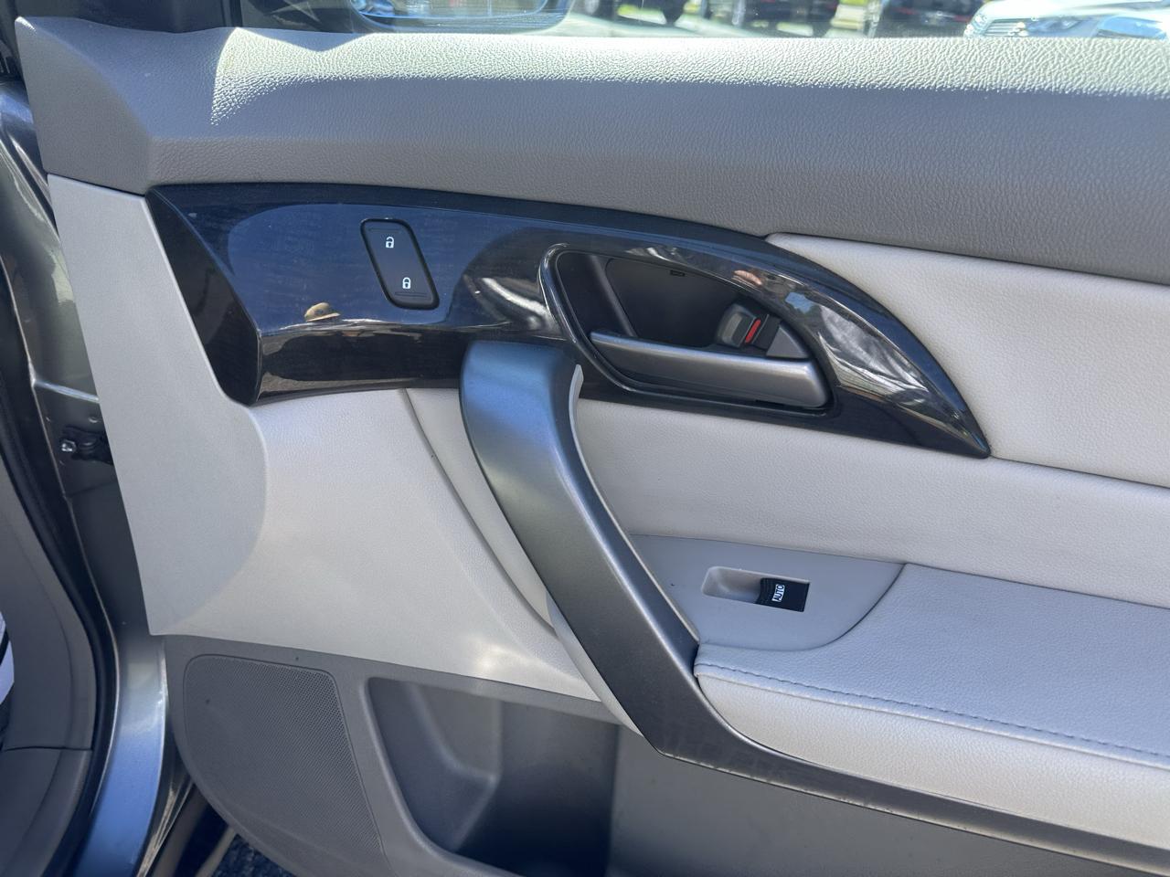 Acura MDX photo 35