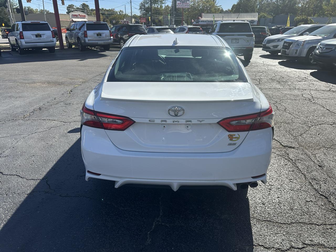 Toyota Camry XLE Auto (Natl) 2018