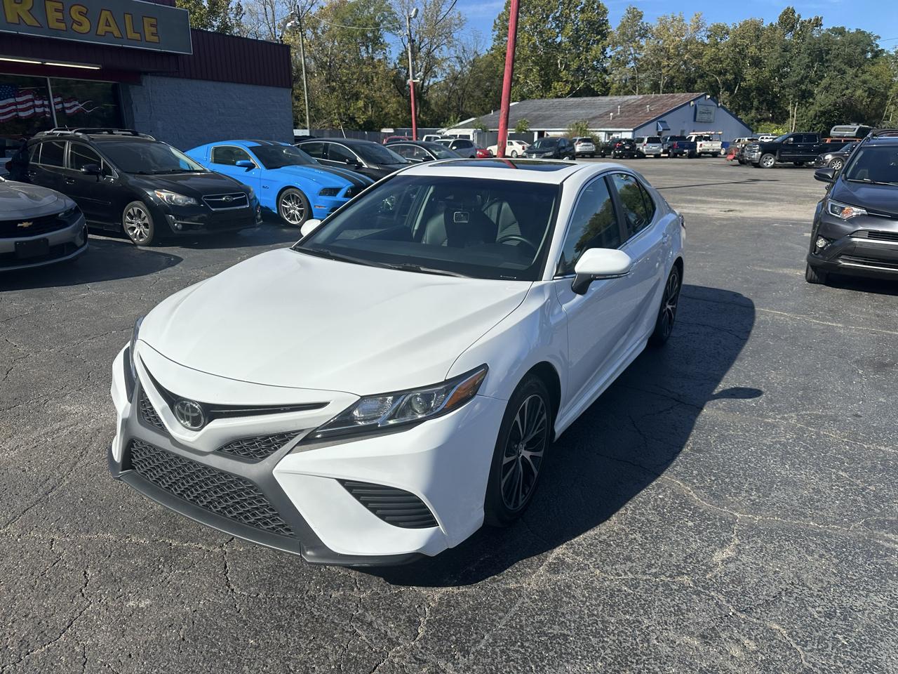 Toyota Camry XLE Auto (Natl) 2018