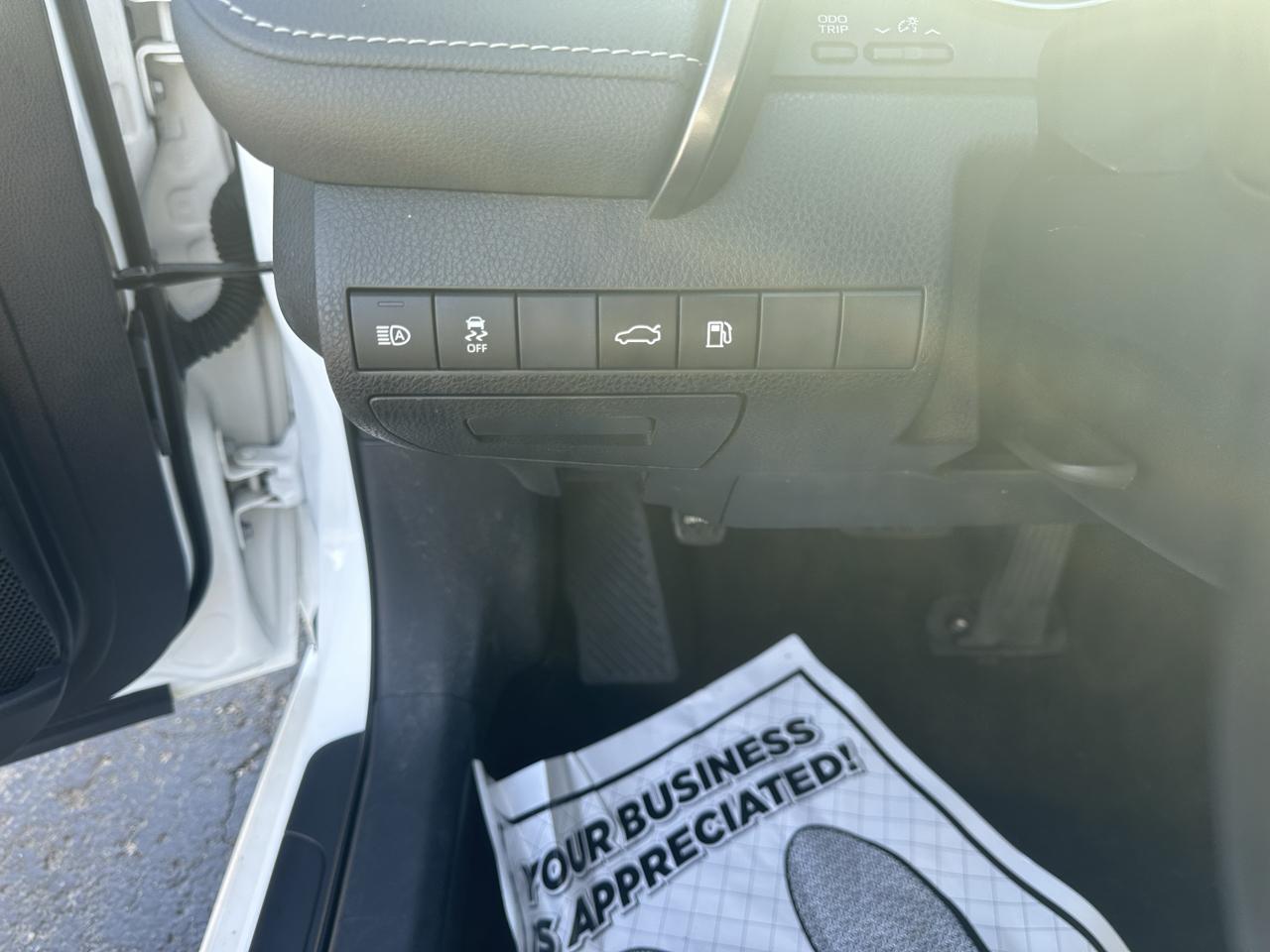 Toyota Camry XLE Auto (Natl) 2018