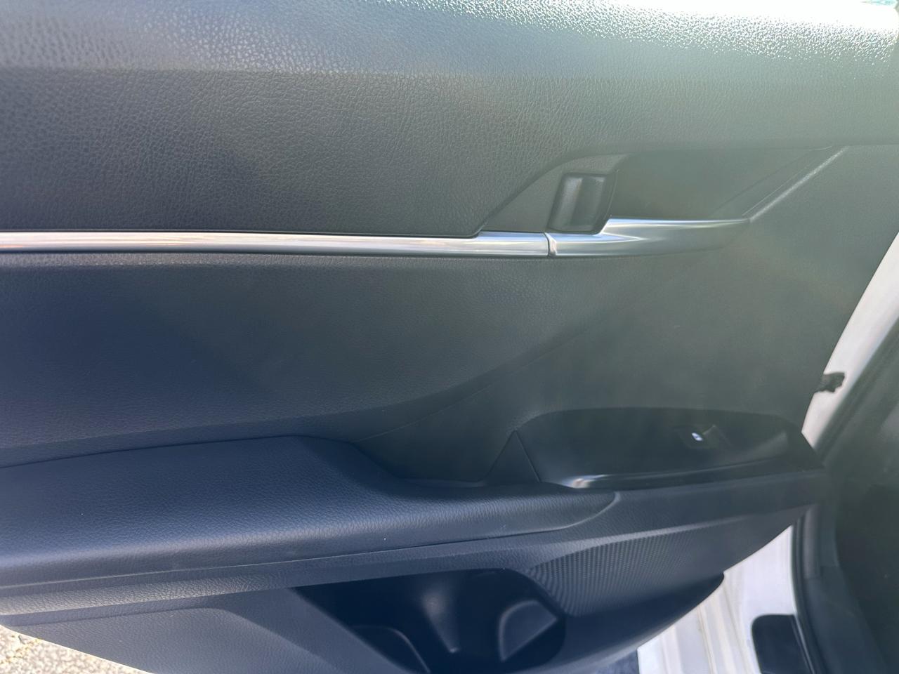 Toyota Camry XLE Auto (Natl) 2018