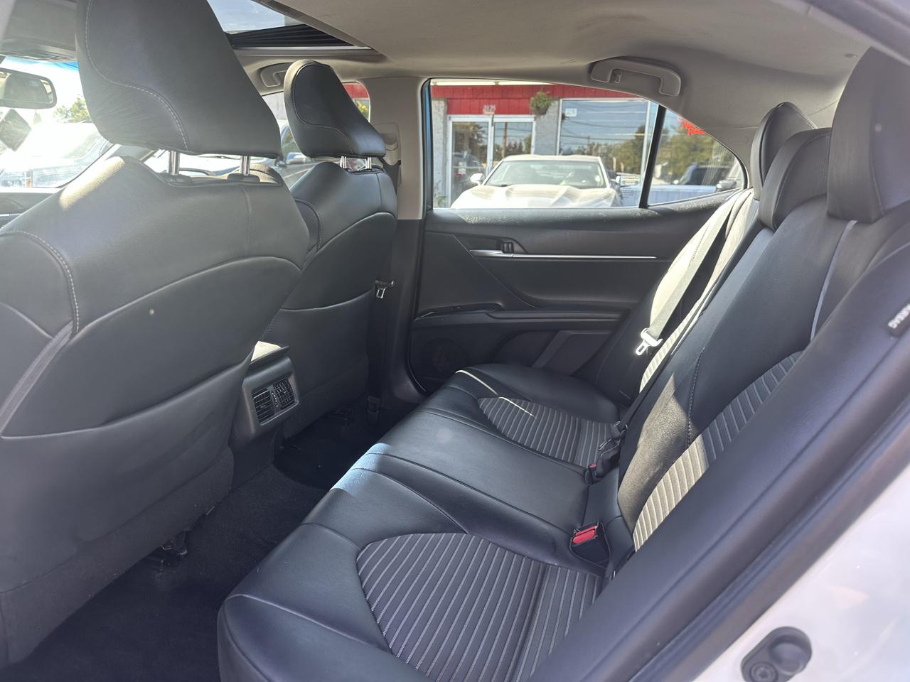Toyota Camry XLE Auto (Natl) 2018