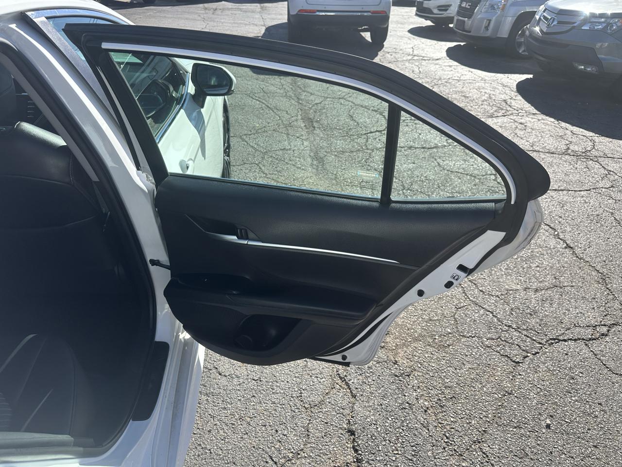 Toyota Camry XLE Auto (Natl) 2018