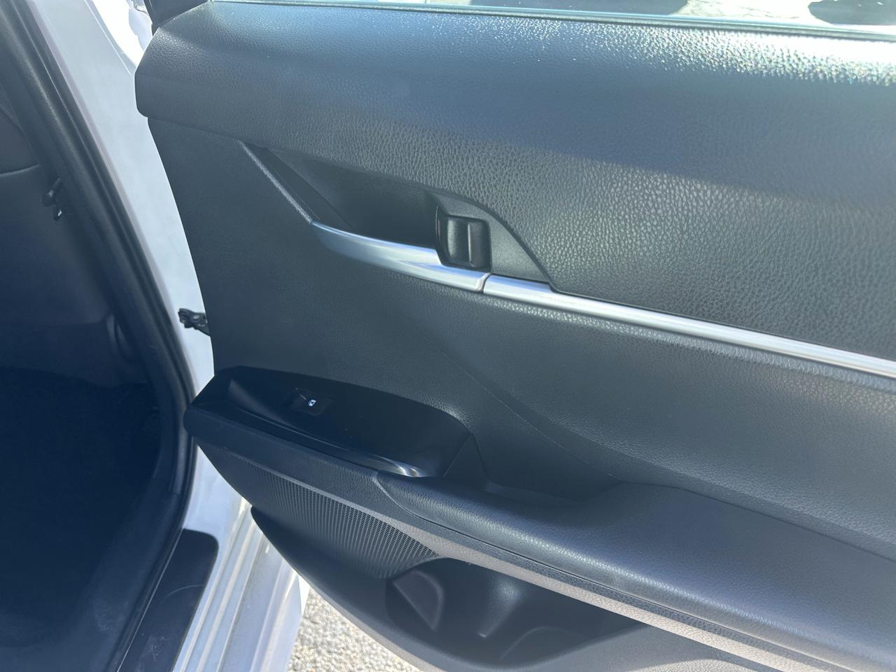 Toyota Camry XLE Auto (Natl) 2018