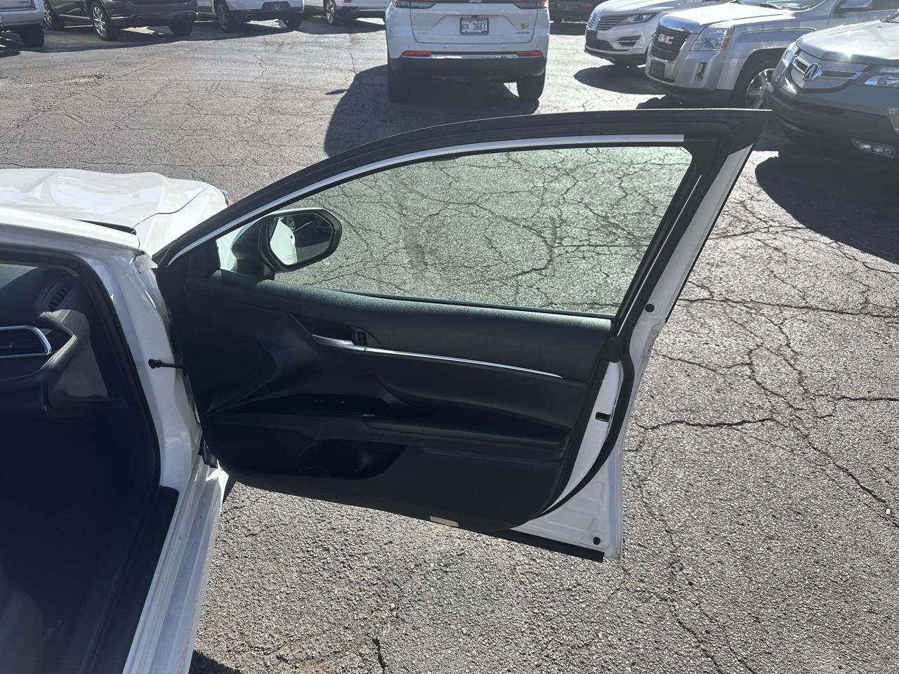 Toyota Camry XLE Auto (Natl) 2018
