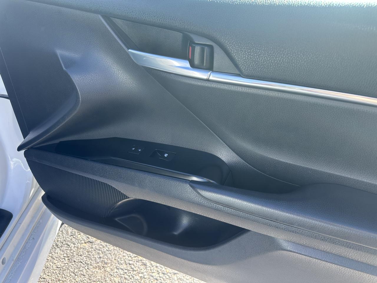 Toyota Camry XLE Auto (Natl) 2018