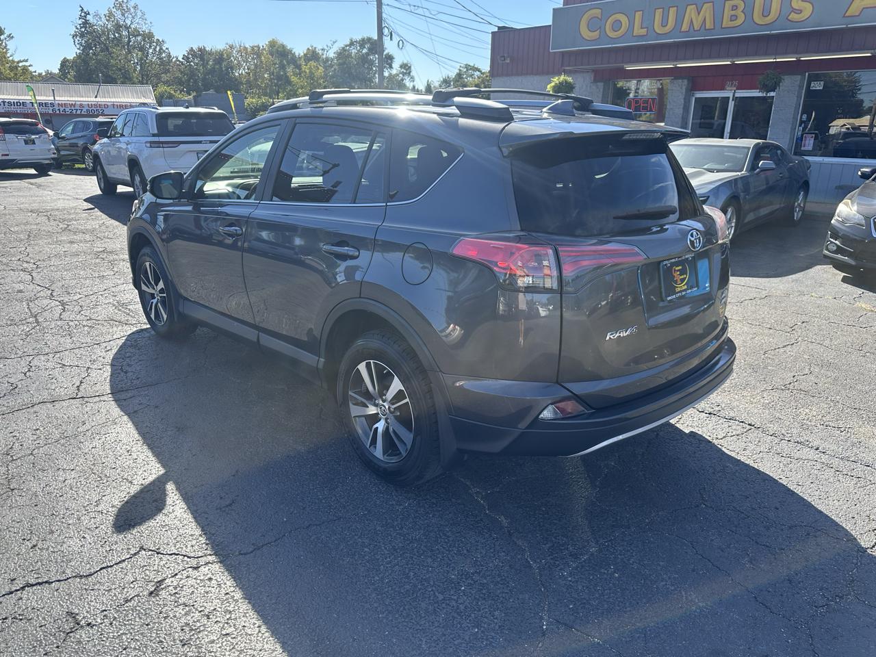 Toyota RAV4 Adventure AWD (Natl) 2018