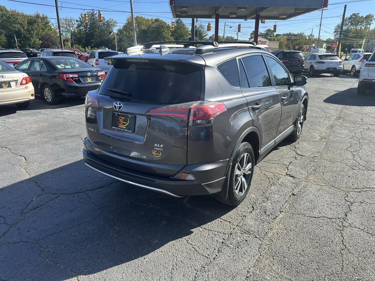 Toyota RAV4 Adventure AWD (Natl) 2018