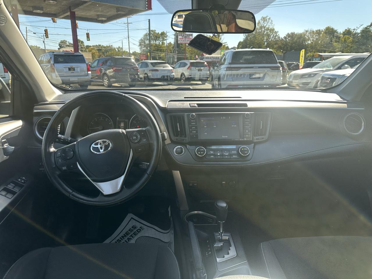 Toyota RAV4 Adventure AWD (Natl) 2018