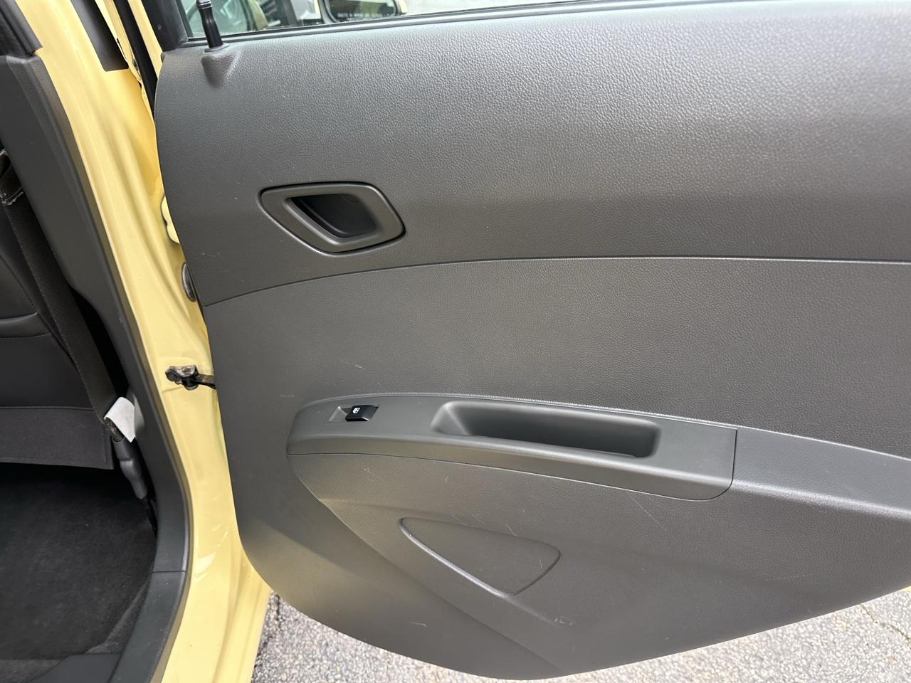 Chevrolet Spark 5dr HB CVT LS 2014