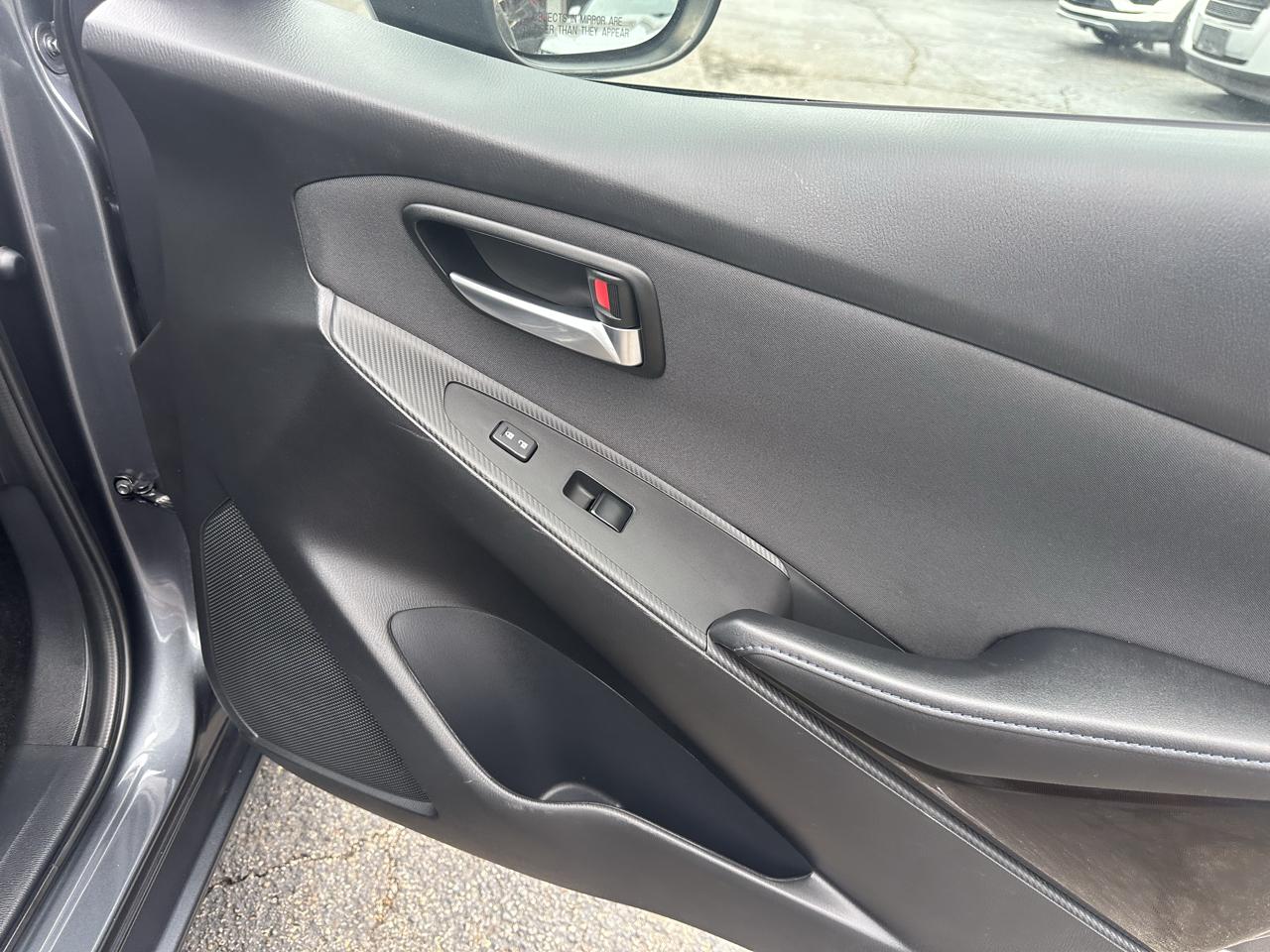 Toyota Yaris iA Manual (Natl) 2018