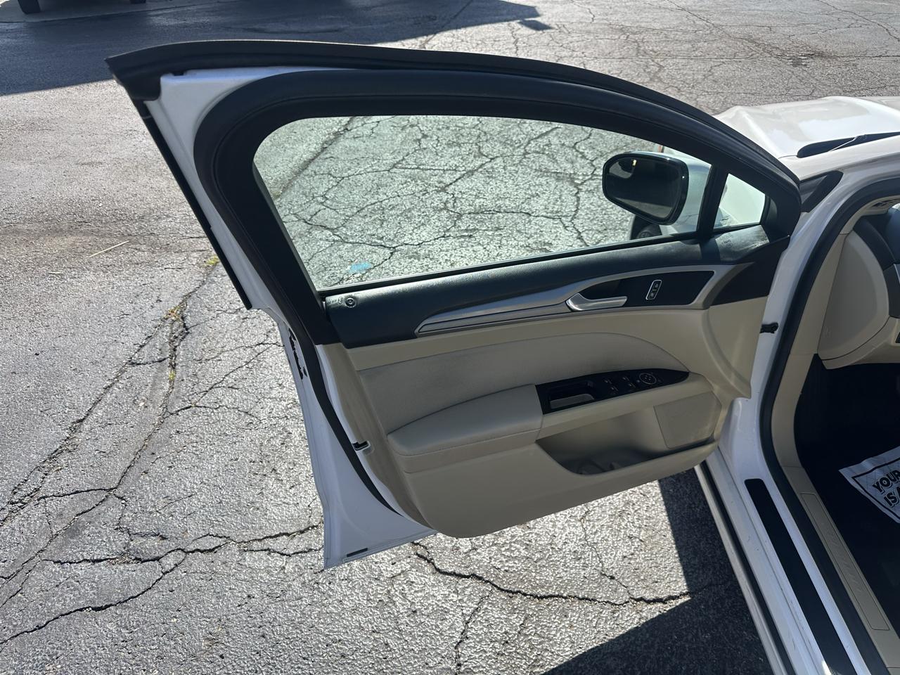 Ford Fusion 4dr Sdn SE FWD 2013