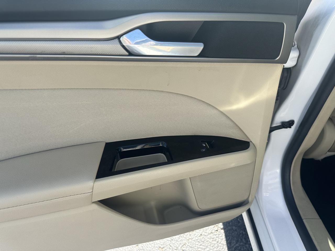 Ford Fusion 4dr Sdn SE FWD 2013