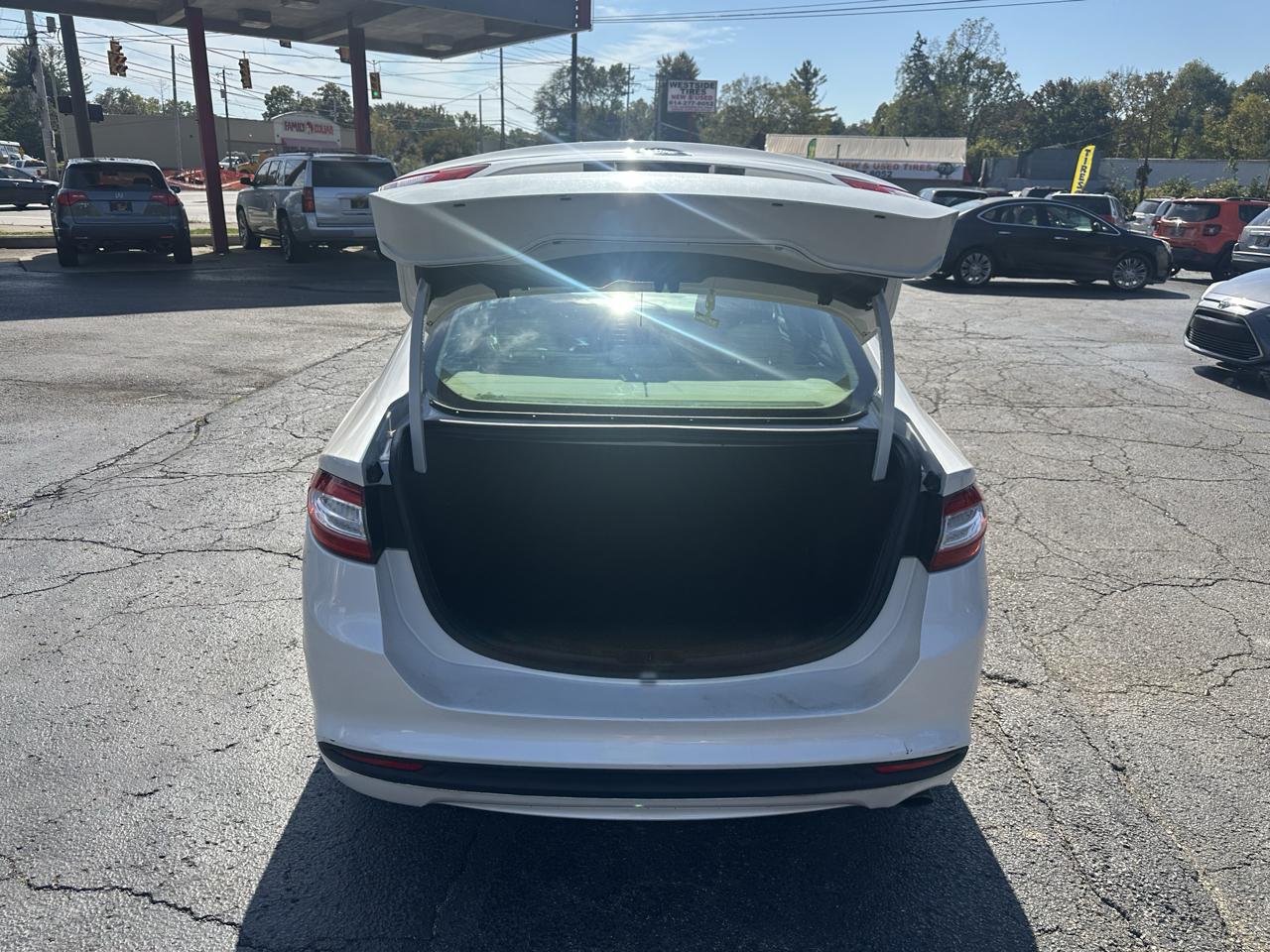 Ford Fusion 4dr Sdn SE FWD 2013