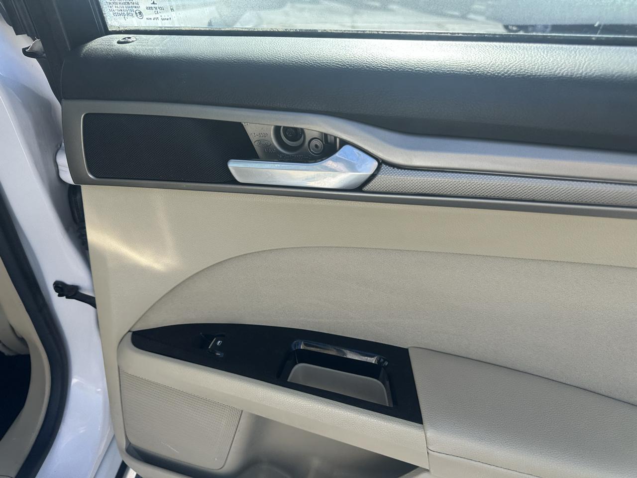 Ford Fusion 4dr Sdn SE FWD 2013