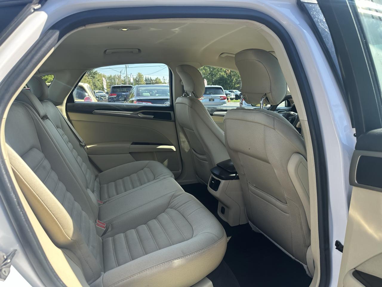 Ford Fusion 4dr Sdn SE FWD 2013