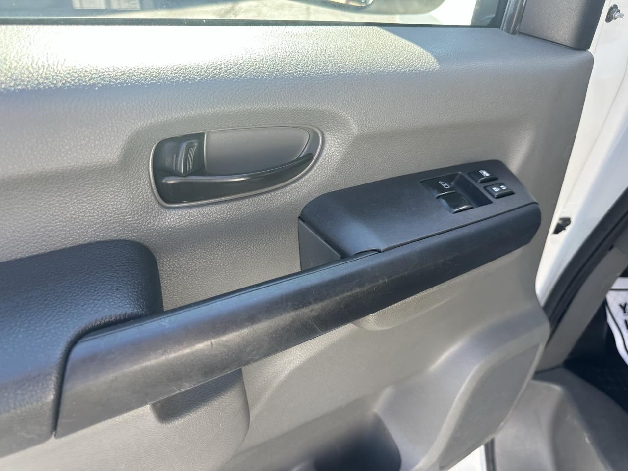 Nissan NV Cargo NV1500 Standard Roof V6 SV 2019